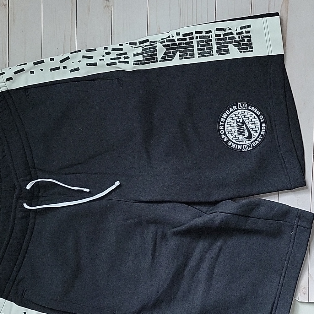 Mens Nike NSW Wildcard Casual Shorts Black White Size Large